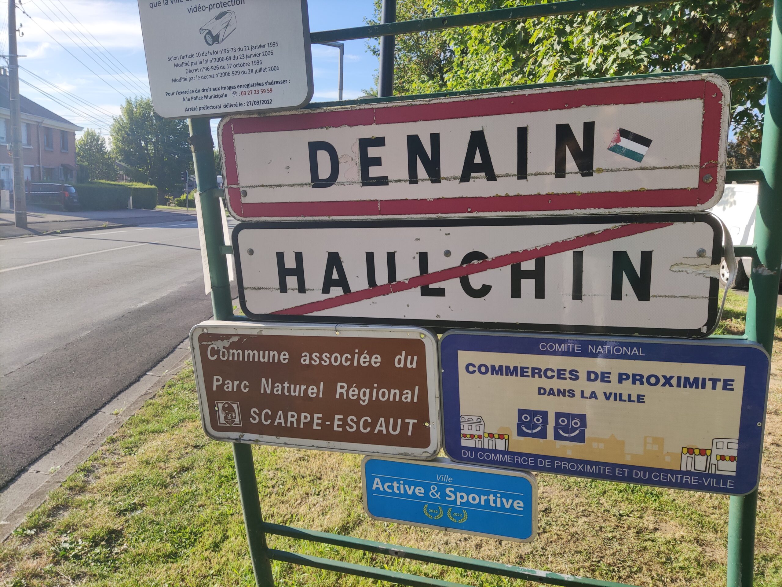 Panneau d'entrée de ville de Denain